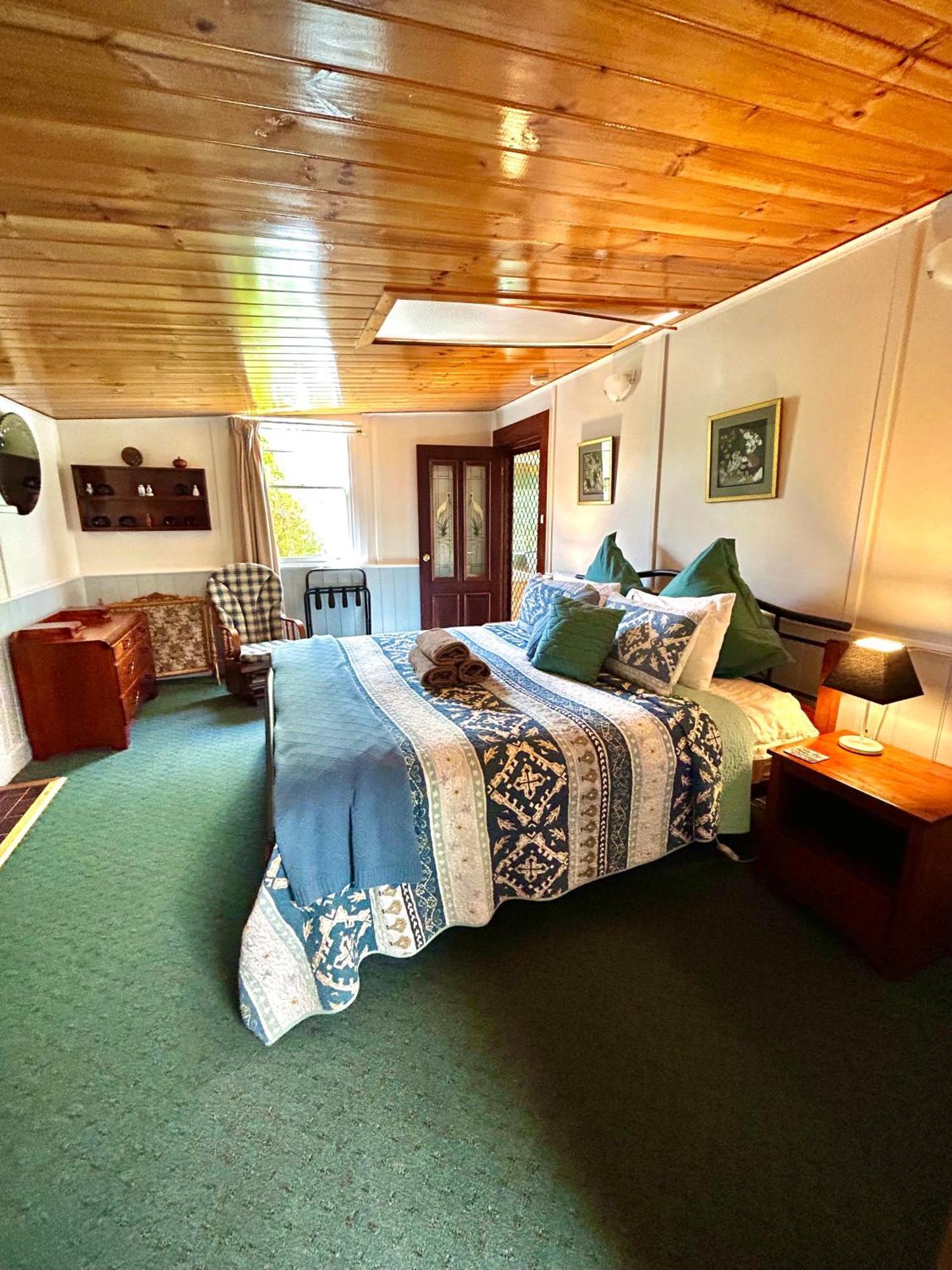 Hamlet Downs Country Accommodation Fentonbury Exterior photo